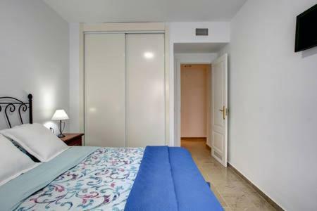 Ferienwohnung Vista Al Faro Estepona Exterior foto