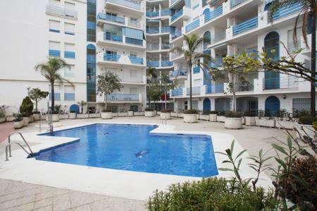 Ferienwohnung Vista Al Faro Estepona Exterior foto
